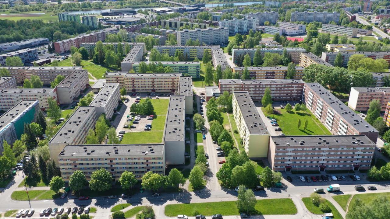 Over The River Apartment Tartu Exterior photo