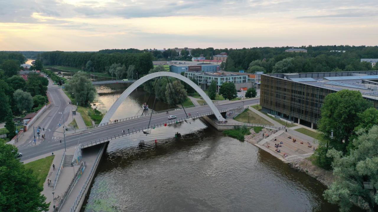 Over The River Apartment Tartu Exterior photo